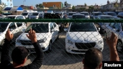 Autos usados a la venta en La Habana, el 25 de febrero del 2020. (Reuters/Archivo)