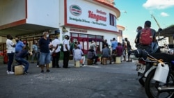 - In Cuba, getting petrol for the last few days has been a nightmare,. (Photo by YAMIL LAGE / AFP)