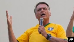 ARCHIVO - El expresidente Jair Bolsonaro durante un mitin en Sao Paulo, Brasil, el 25 de febrero de 2024. (Foto AP/Andre Penner, archivo)